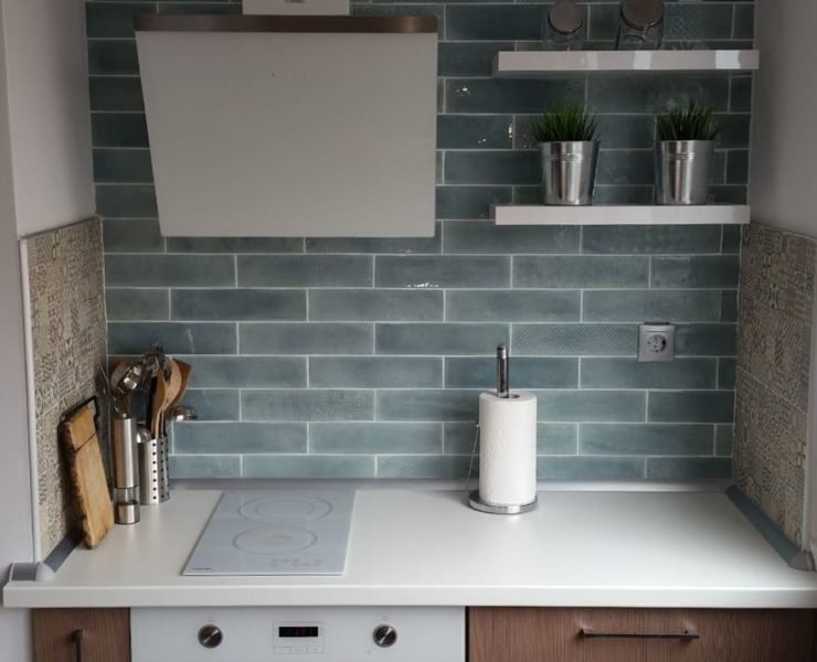 кухненски комплект с вграден котлон и фурна